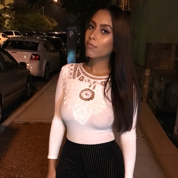 Meet your Posher, Carlenie - Picture 2 of 2